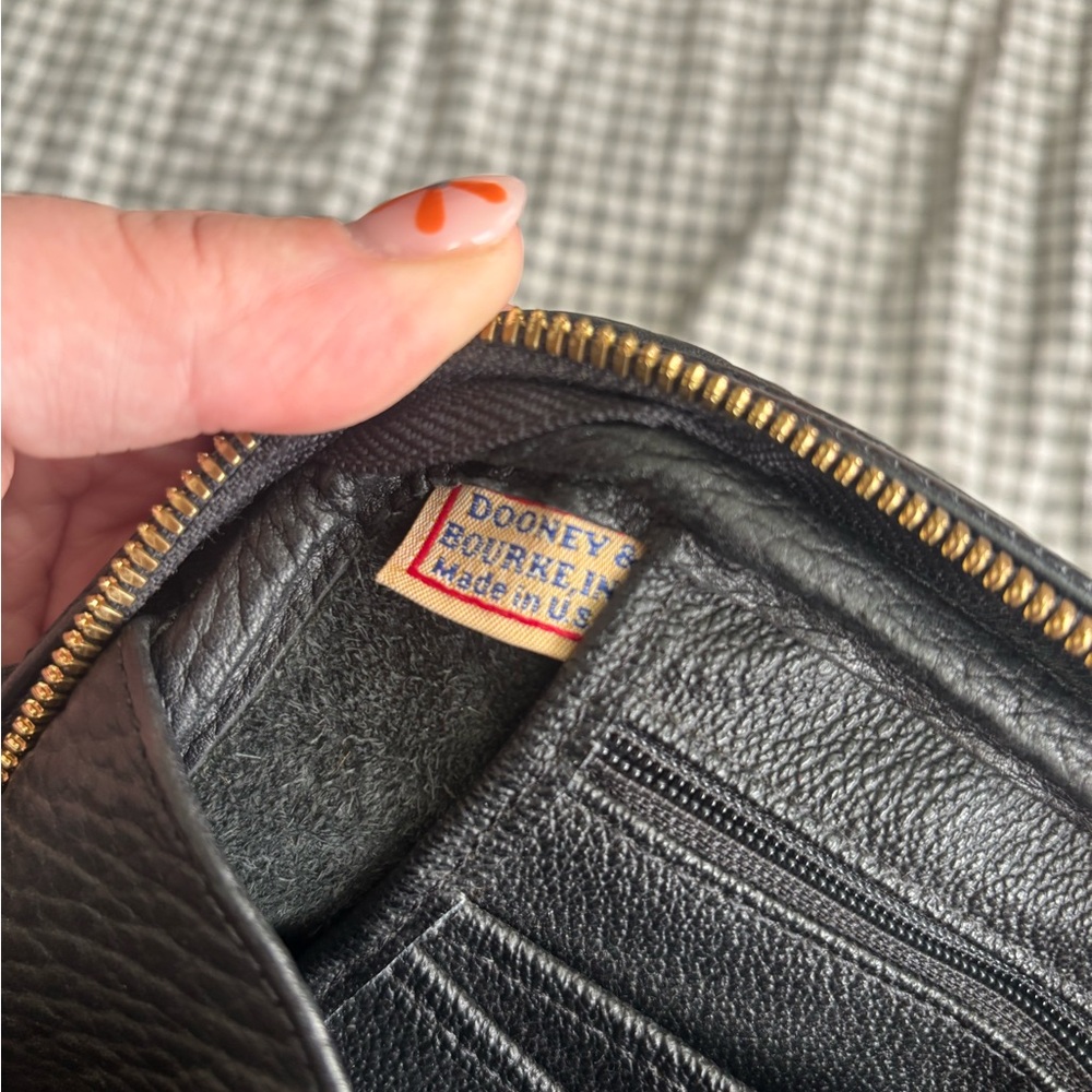 Dooney & Bourke Black Leather Crossbody Bag - Picture 4 of 7